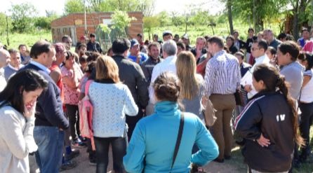 reunion con vecinos de La Tablada (3) (1)